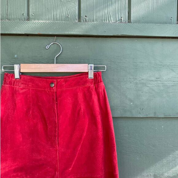 Red Suede Leather Skirt Vintage - Picture 5 of 7